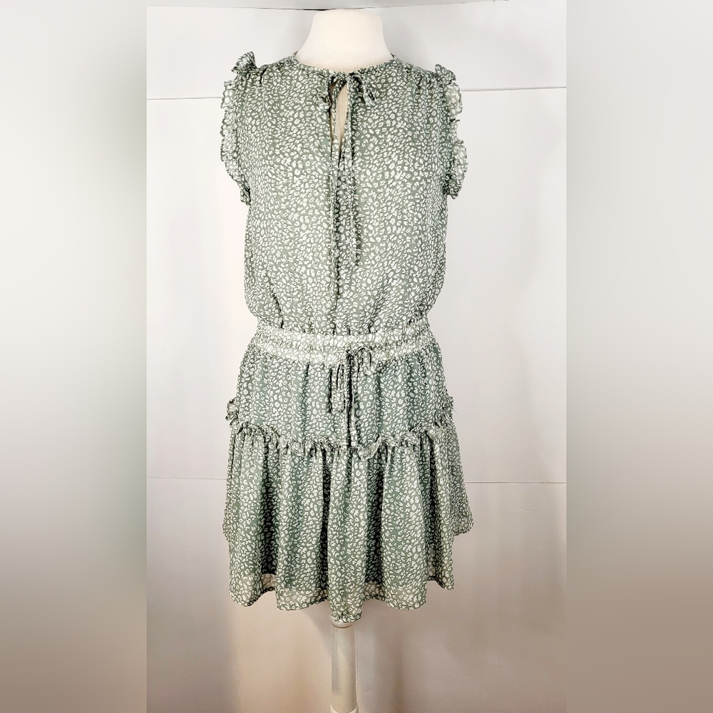 Pinch Lined Floral Dress Size Small NEW with Tag